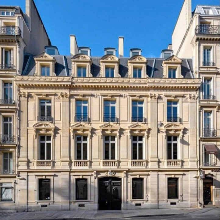 Giorgio Armani office and retail complex